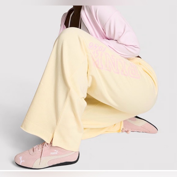 VICTORIA’S SECRET PINK CAMPUS FLEECE WIDE LEG SPLIT HEM SWEATPANTS  - NWT - Picture 3 of 3